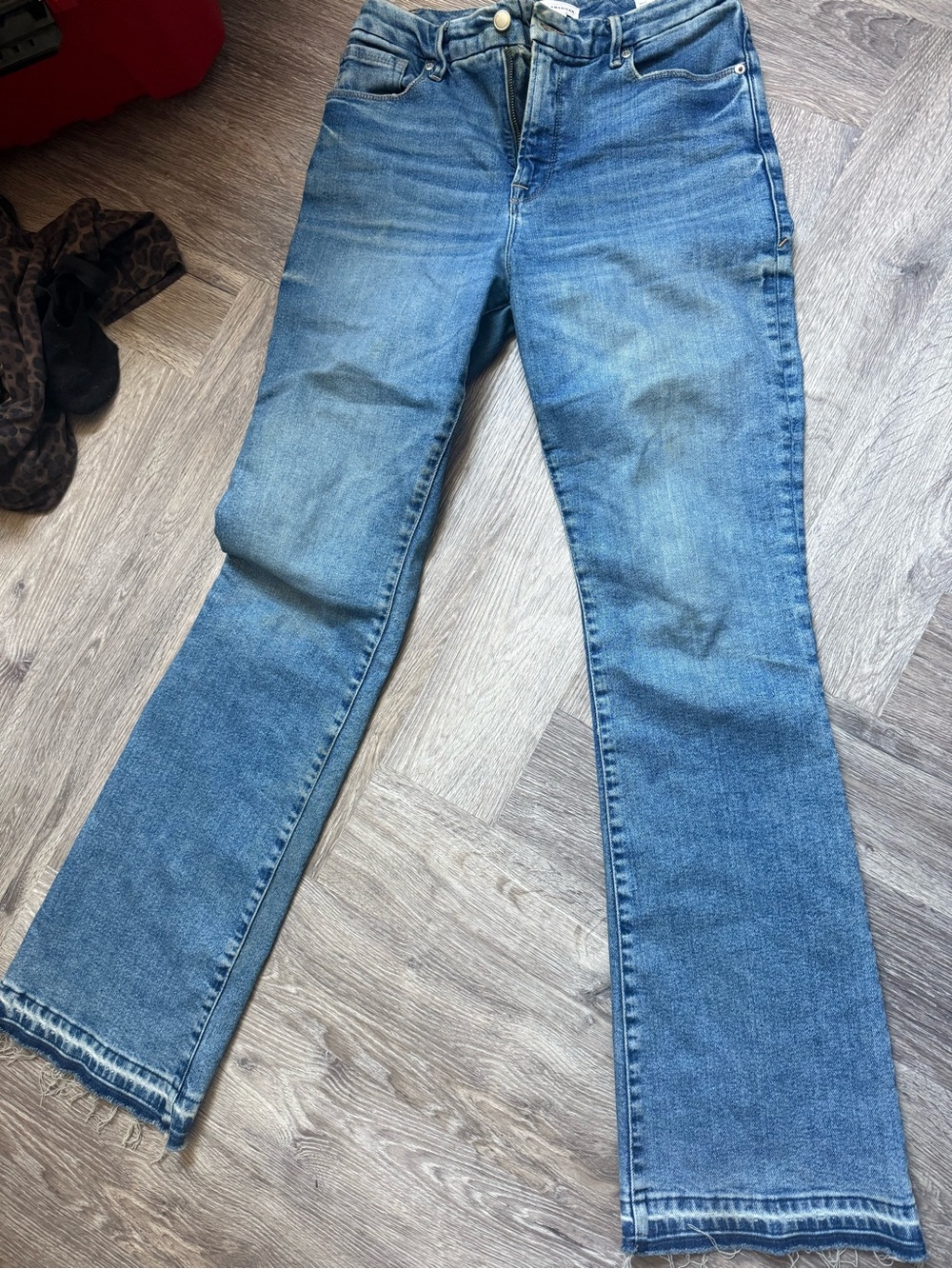 Classic Blue Women's Straight-Leg bootleg Jeans frayed hem 8/29